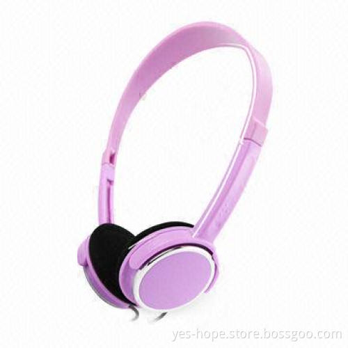 Portable Colorful Headphone with 20 to 20kHz Frequency Response, 40mW Maximum Input Power